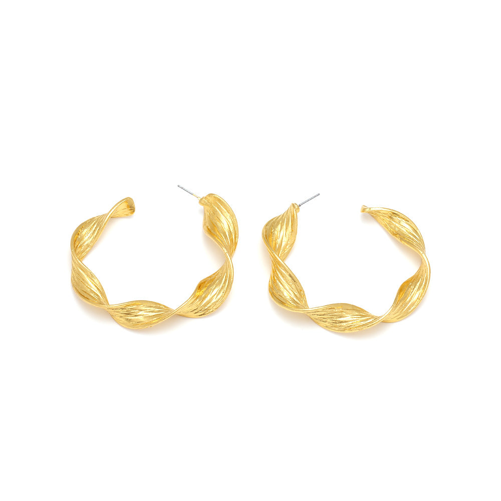 C-shaped twist twisted metal earrings