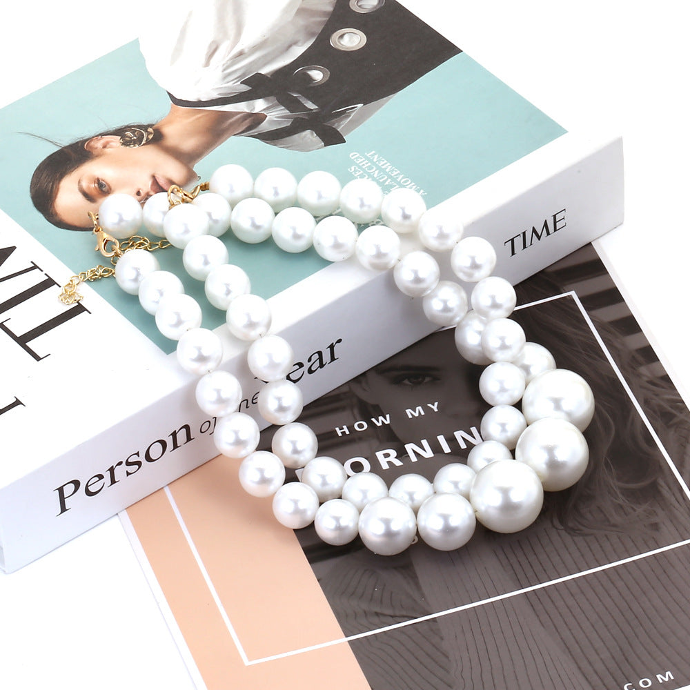 Baroque style imitation pearl clavicle chain